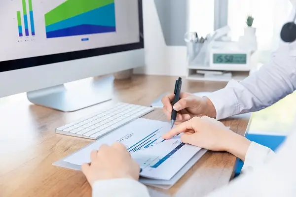 土库曼斯坦人去到希腊旅游用什么币种