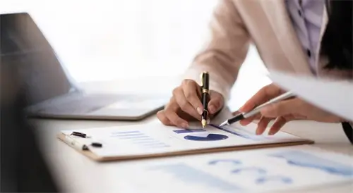 蒙古人去到希腊旅游用什么币种