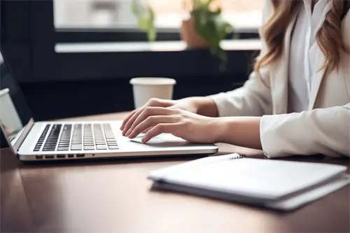 尼日利亚人去到希腊旅游需要换币吗