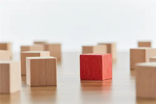 西班牙的人到希腊旅游少花冤枉钱指南