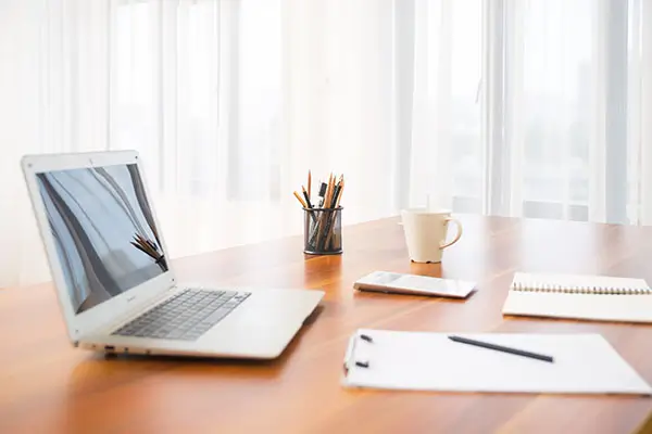 科威特的人到希腊旅游少花冤枉钱指南